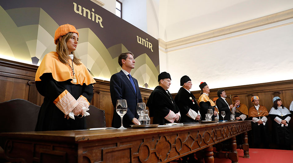 Presidencia del acto de la primera investidura de doctores honoris causa de UNIR.