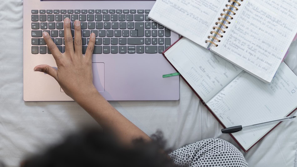 Una de las Maestrías que puedes estudiar en Armenia es un posgrado en educación como la Maestría en Tecnología Educativa y Competencias