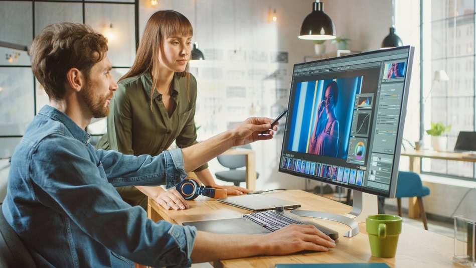 Los motion graphics son elementos gráficos compuestos de imágenes y textos en movimiento complementados con sonidos