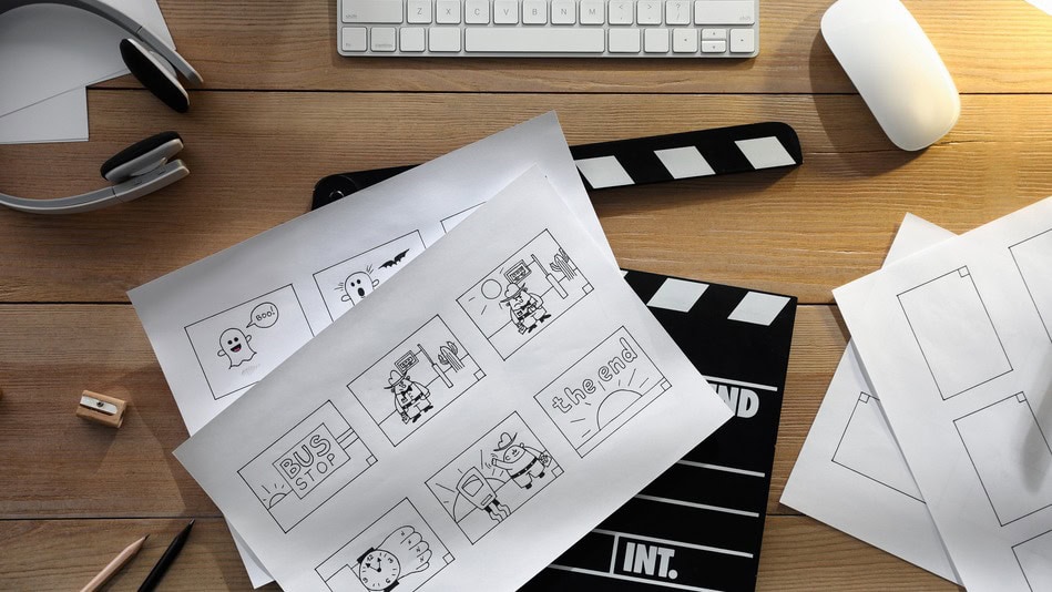 Un storyboard se considera como un conjunto de imágenes las cuales están ordenadas para dar guía u orientación a la producción de una película, vídeo o animación