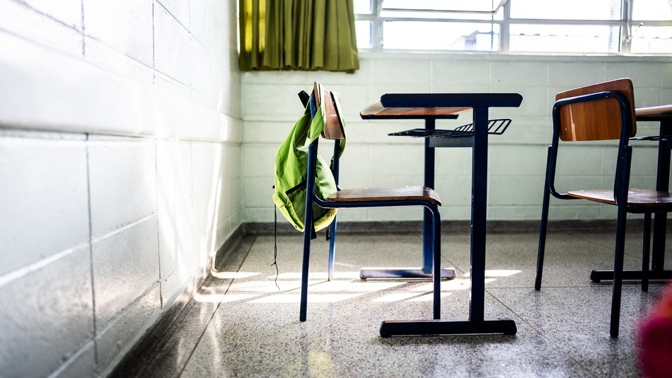 La delincuencia juvenil viene dada de la mano entre otras causas por la deserción escolar