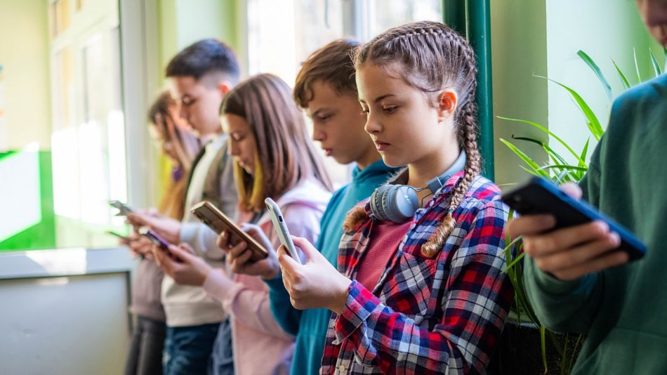 Las redes, en conjunto con la cantidad de entretenimiento que ofrecen, pueden crear conductas adictivas en adolescentes y niños