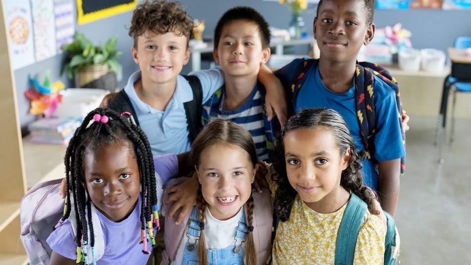 El derecho a la educación es un derecho fundamental al que todas las personas deben poder acceder