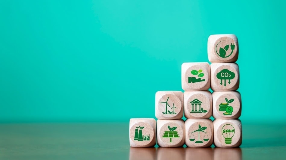 La psicología ambiental es una disciplina que se encarga de estudiar los comportamientos, percepciones y actitudes que tienen los seres humanos con su entorno específico