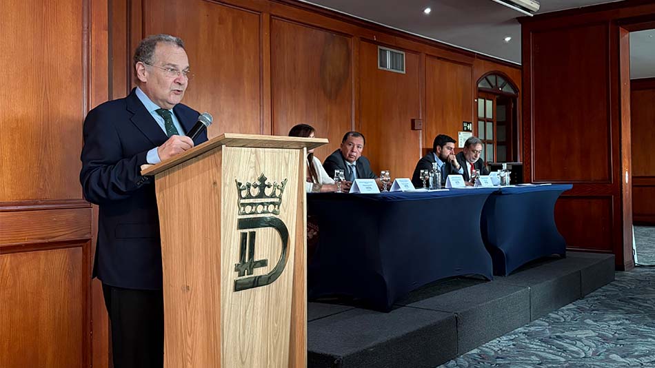 Jos&eacute; Mar&iacute;a V&aacute;zquez Garc&iacute;a-Pe&ntilde;uela, rector magn&iacute;fico de UNIR.