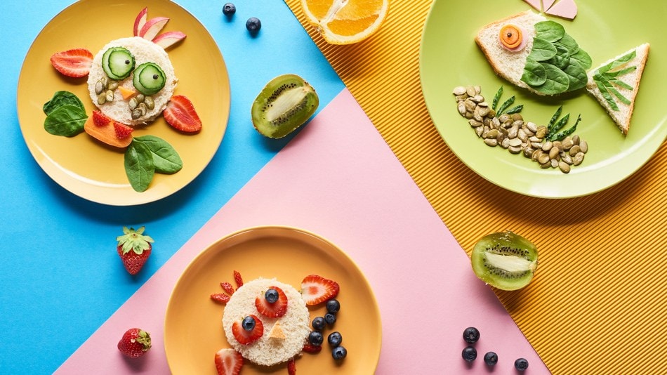 El nutricionista pediatra es aquel profesional que debe desarrollar campañas y programas en los centros educativos para mejorar los hábitos alimenticios de los alumnos desde sus primeras etapas hasta llegar a su adolescencia