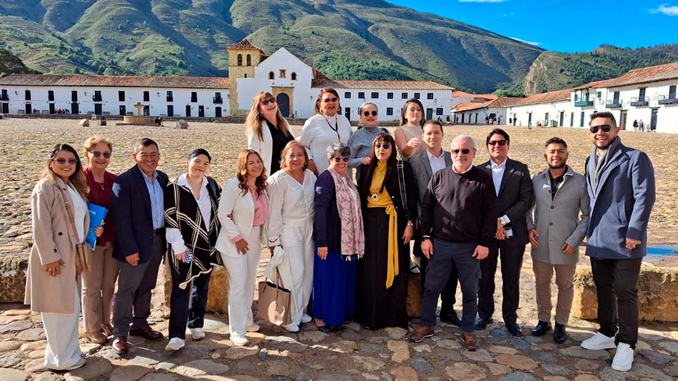 La hermosa localidad Villa de Leyva acogi&oacute; a los participantes del evento de UNIR. 