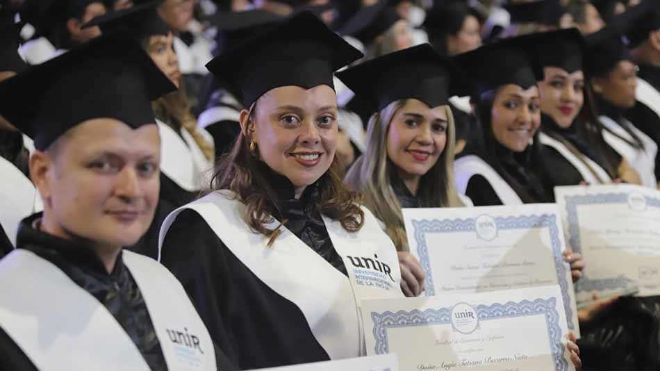Egresados de UNIR en Colombia.