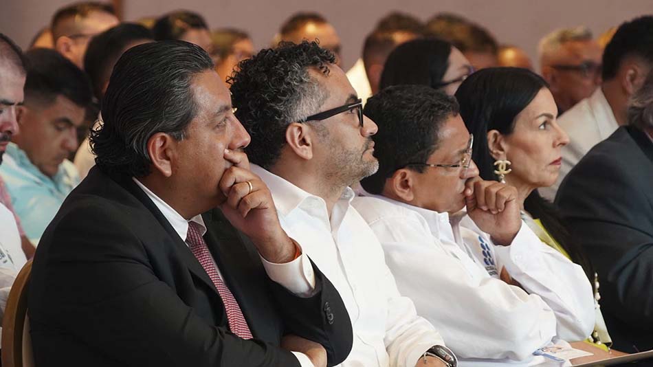 El auditorio, repleto de asistentes.