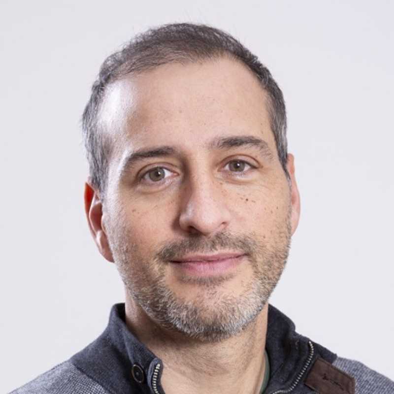 Alejandro de Fuenmayor, Experto Asociado