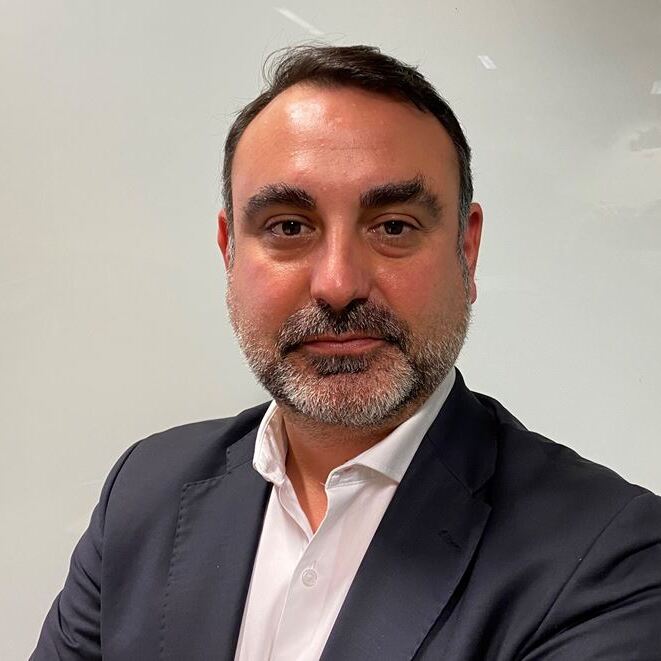 Alfredo Aleix Argüelles, Experto asociado