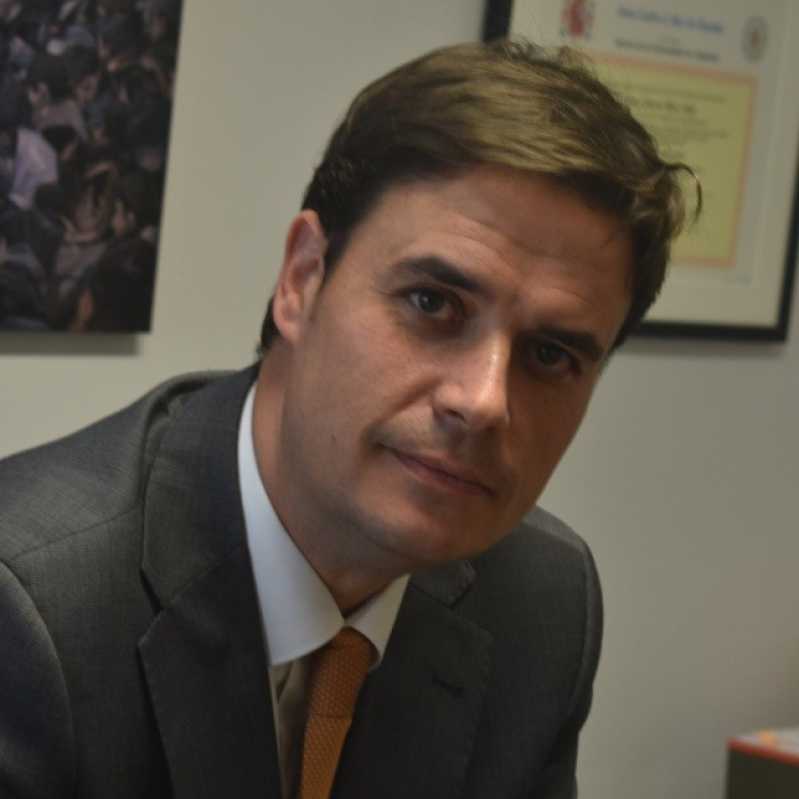 Álvaro Rizo Sola, Experto Asociado