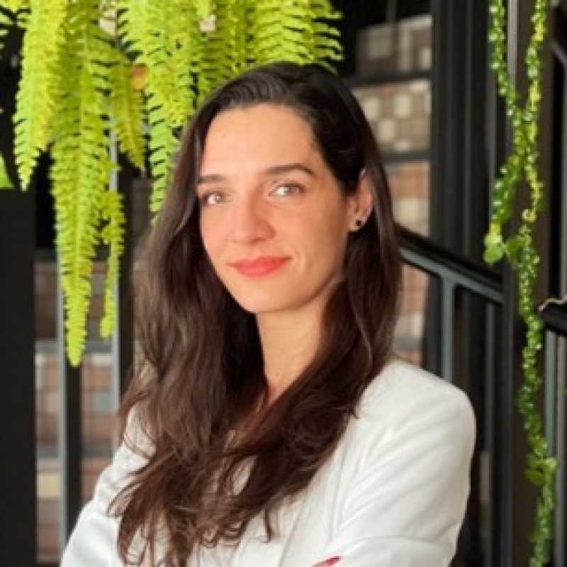 Cristina Saeta Azorín, Experta asociada