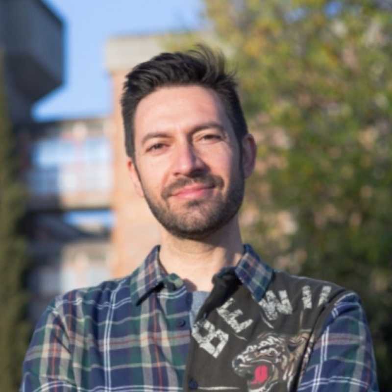 Diego Albarracín Garrido, Experto Asociado