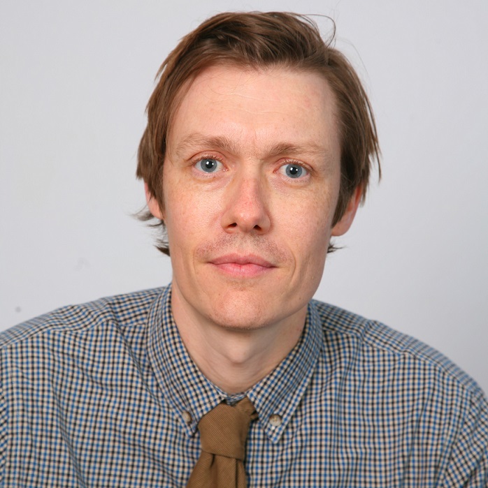 Fernando Ayuga Loro, Experto Asociado