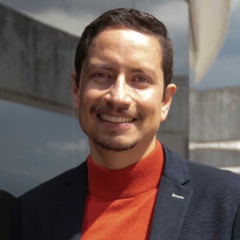 Guido Andrés Moncayo Vives, Experto asociado