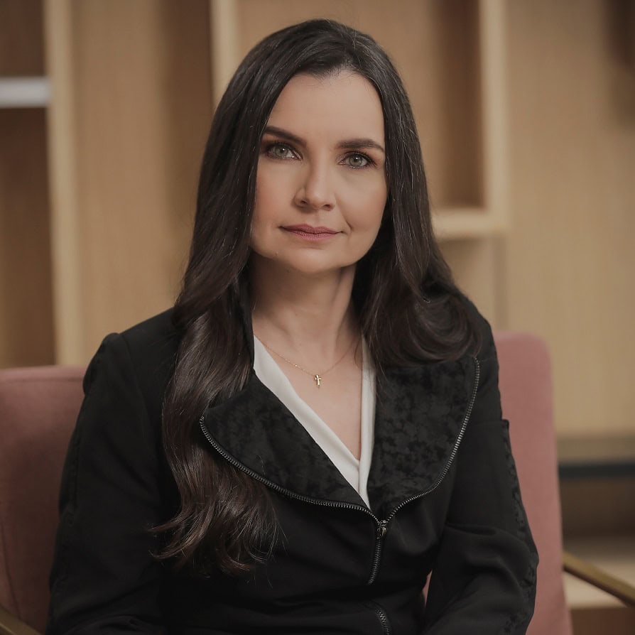 Irma Isabel Rivera Ramírez, Experta Asociada