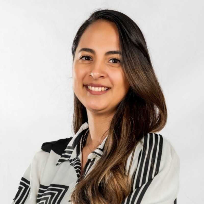 Isis Alejandra Zavala Baide, Experta asociada