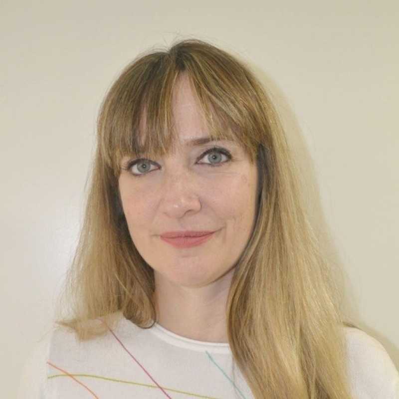 Mª Victoria Sánchez López, Experto asociado