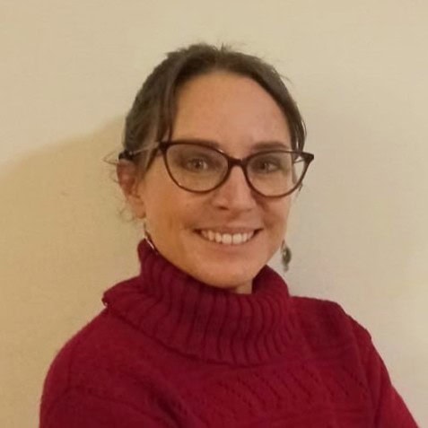 Marialuz Albuja Bayas, Experta asociada