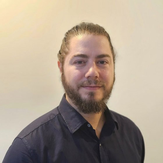 Pau Mugarrra Llopis, Experto asociado