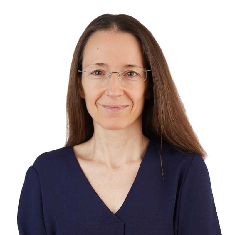 Rosalía López Fernández, Docente UNIR